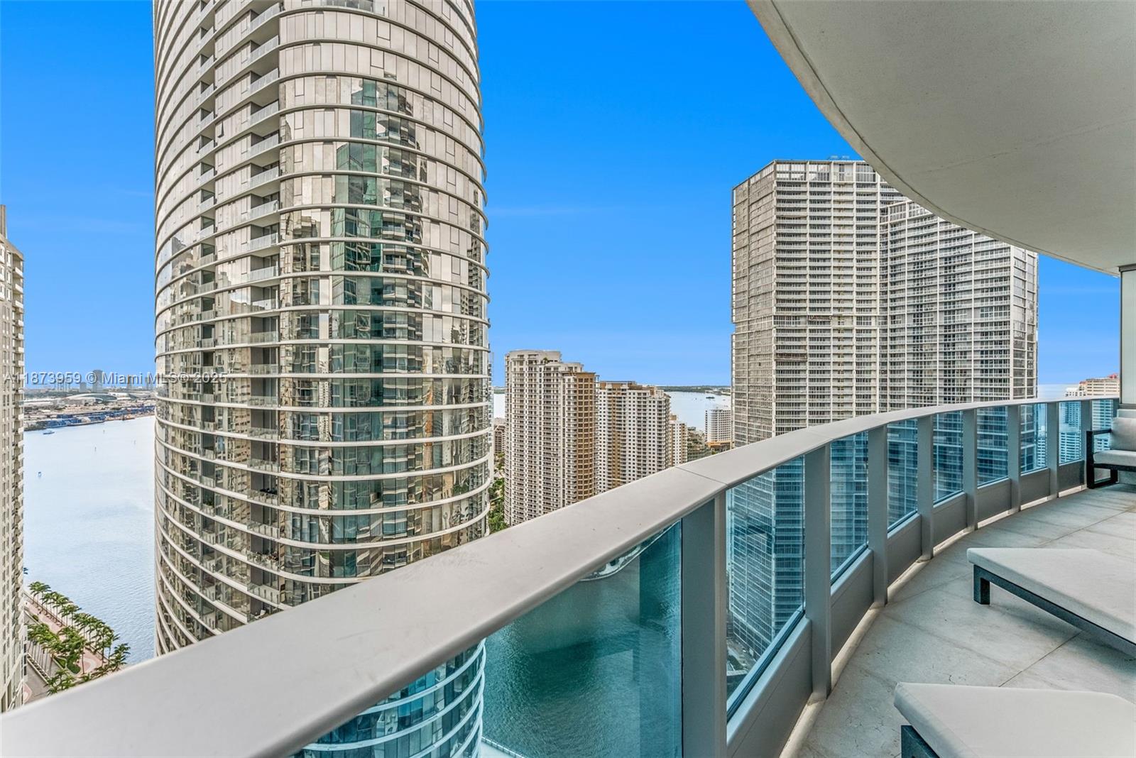 See details 3601 2 / 3 1539 sq. ft. $ 2025-09-07 0 Photo