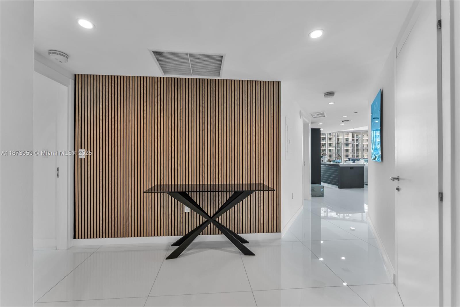 See details 3601 2 / 3 1539 sq. ft. $ 2025-09-07 0 Photo