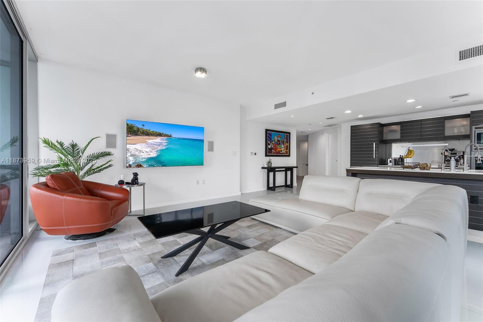 See details 3601 2 / 3 1539 sq. ft. $ 2025-09-07 0 Photo