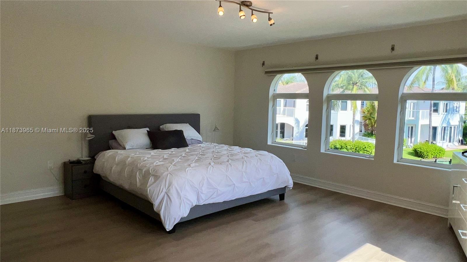 Photo of 3167 210th St  (3167), Aventura, Florida, 33180 - 
