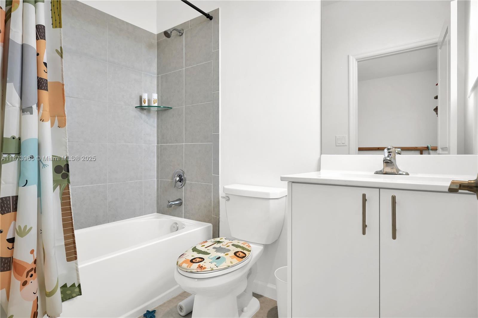 Ver detalles 16312 3 / 3 1328 sq. ft. $ 2025-09-07 0 foto