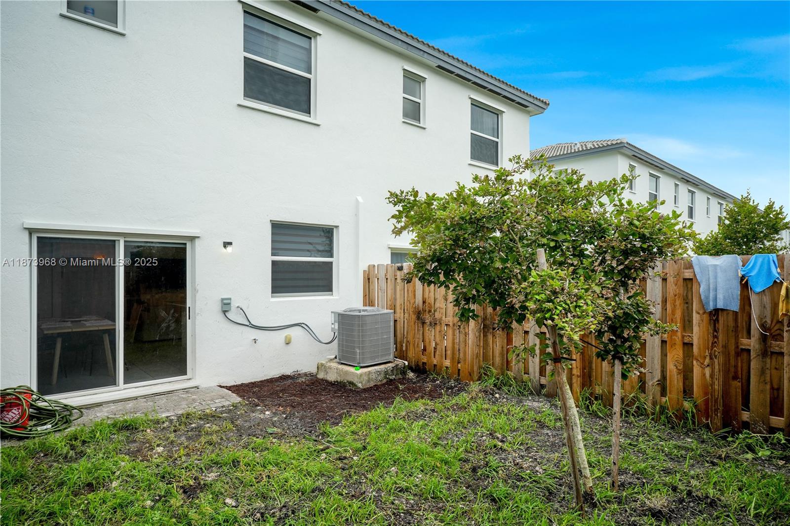 Ver detalles 16312 3 / 3 1328 sq. ft. $ 2025-09-07 0 foto