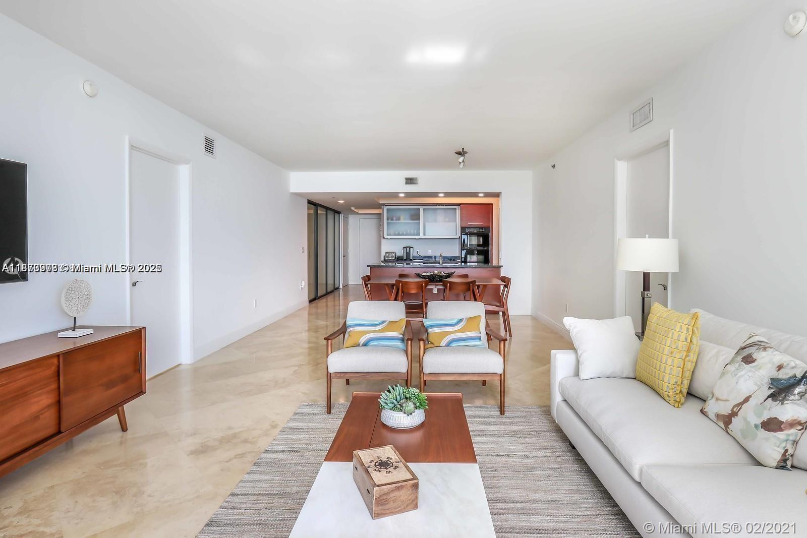 Ver detalles 3704 3 / 3 1675 sq. ft. $ 2025-09-07 0 foto