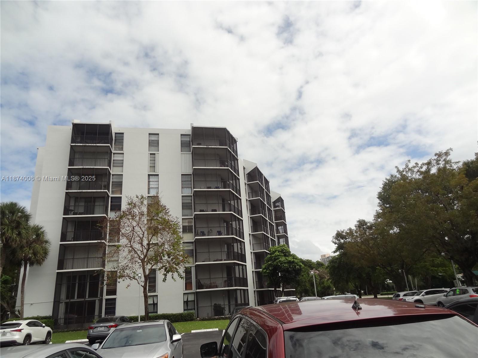 Photo of 3401 Country Club Dr  #EI506, Aventura, Florida, 33180 - 