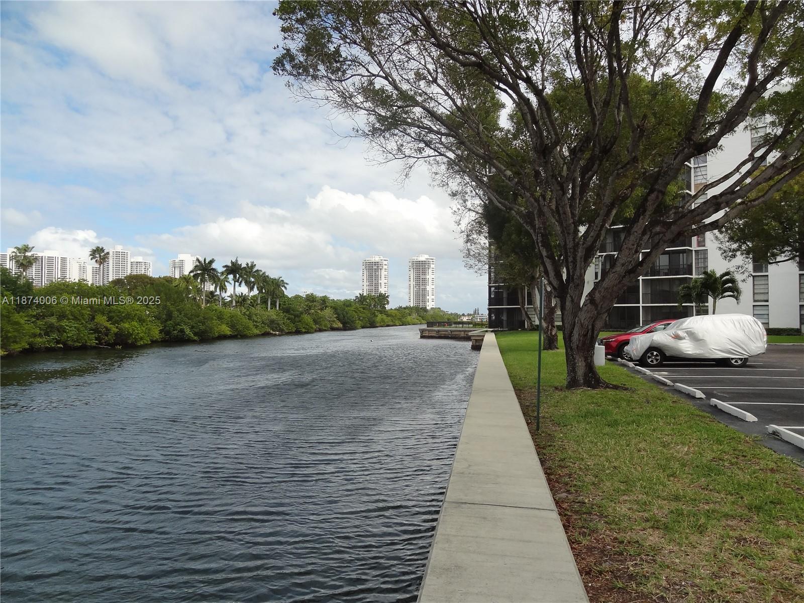 Photo of 3401 Country Club Dr  #EI506, Aventura, Florida, 33180 - 