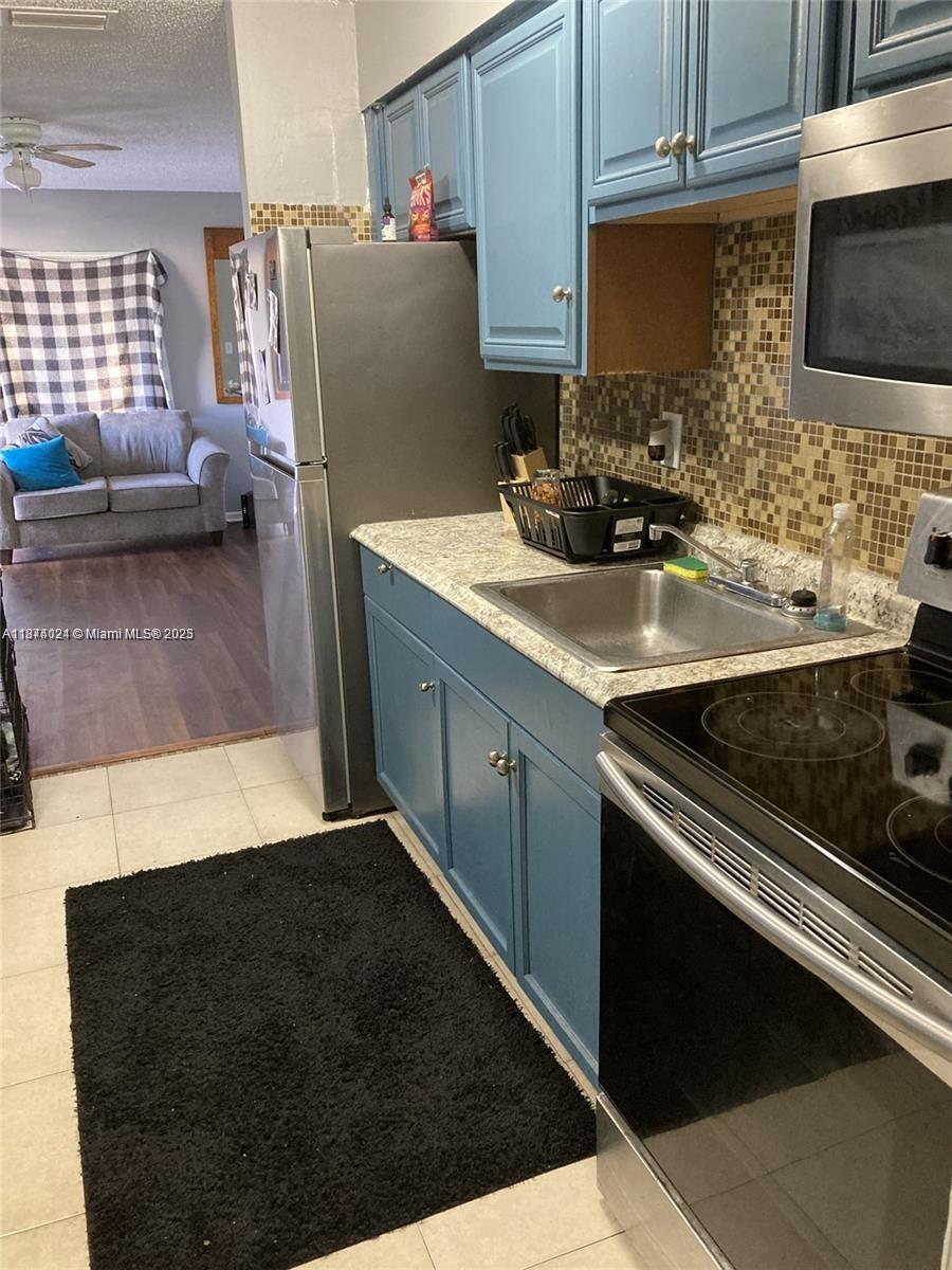 See details / 1674 sq. ft. $ 2025-09-07 0 Photo