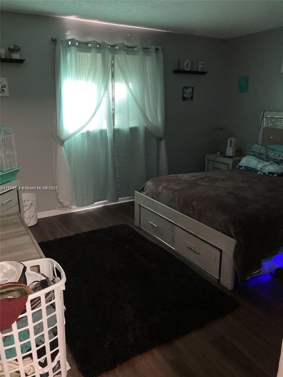 See details / 1674 sq. ft. $ 2025-09-07 0 Photo