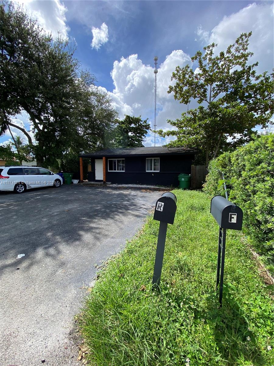 See details / 1674 sq. ft. $ 2025-09-07 0 Photo