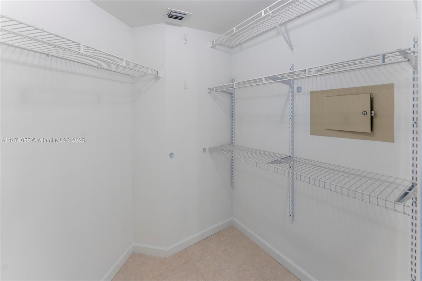 Photo of 3530 Mystic Pointe Dr  #2207, Aventura, Florida, 33180 - 