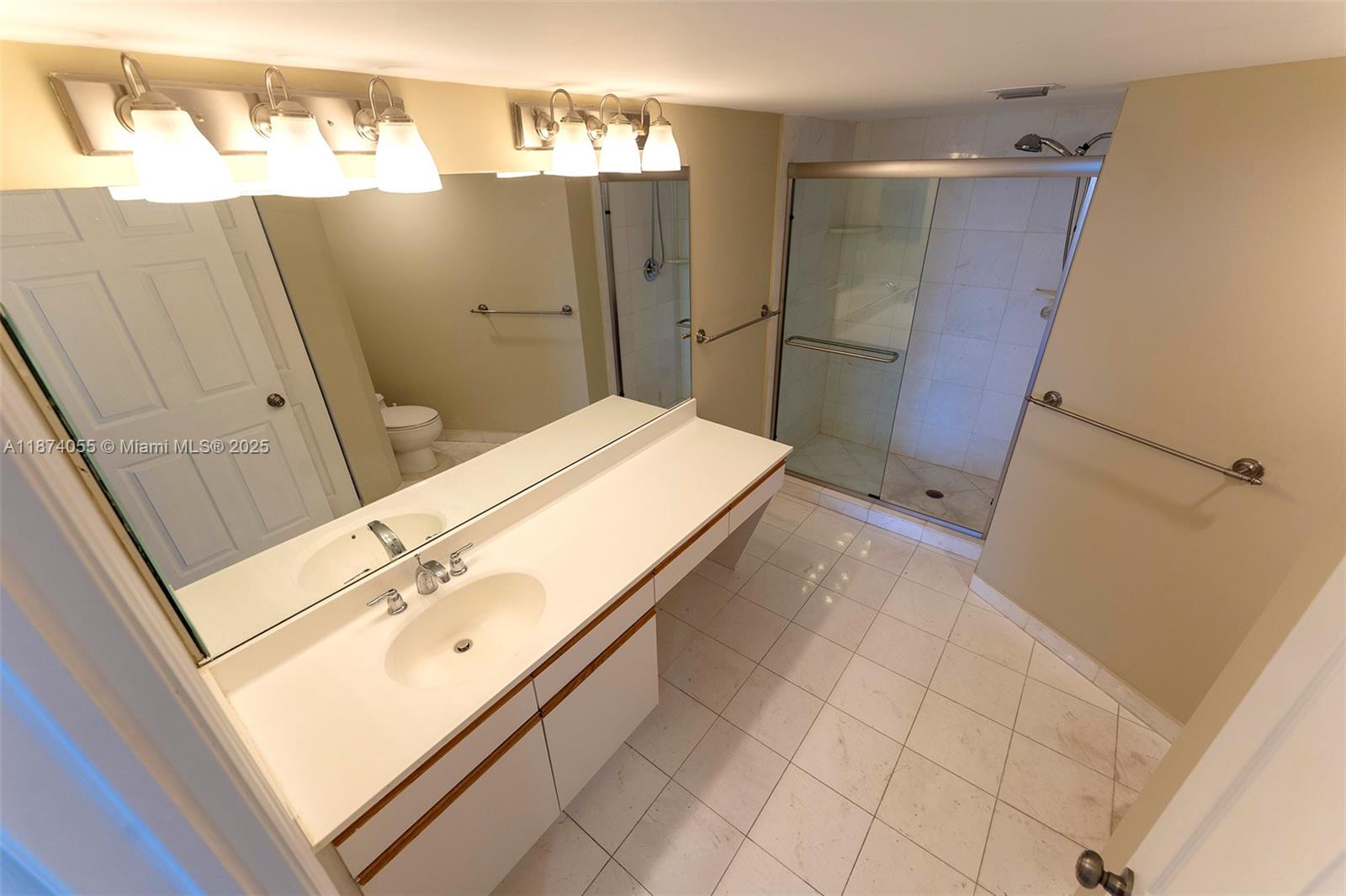 Photo of 3530 Mystic Pointe Dr  #2207, Aventura, Florida, 33180 - 