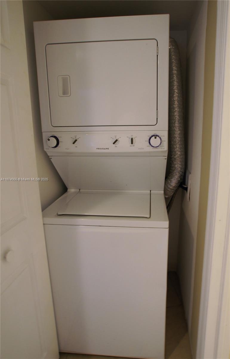 Photo of 3530 Mystic Pointe Dr  #2207, Aventura, Florida, 33180 - 