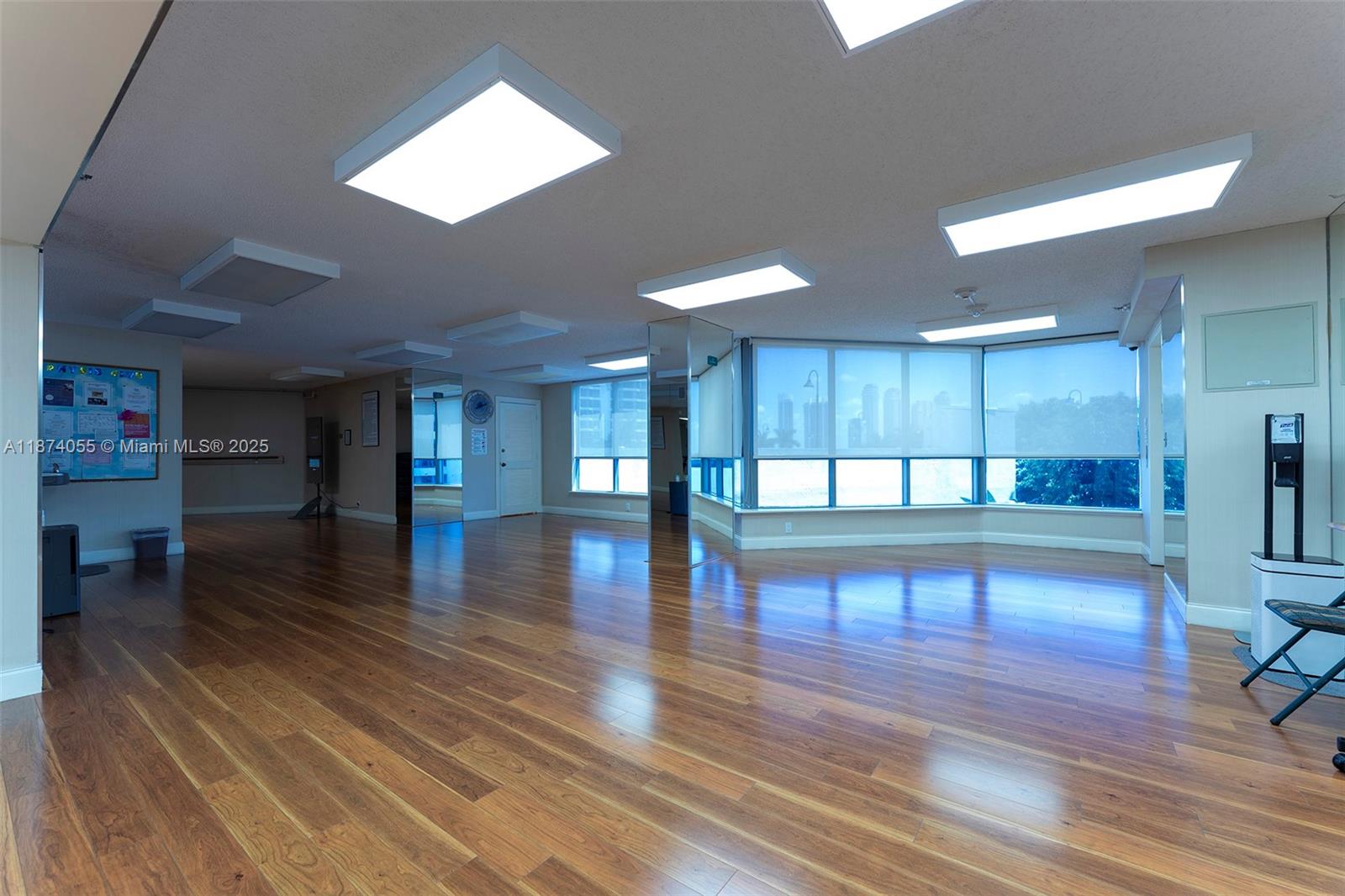 Photo of 3530 Mystic Pointe Dr  #2207, Aventura, Florida, 33180 - 
