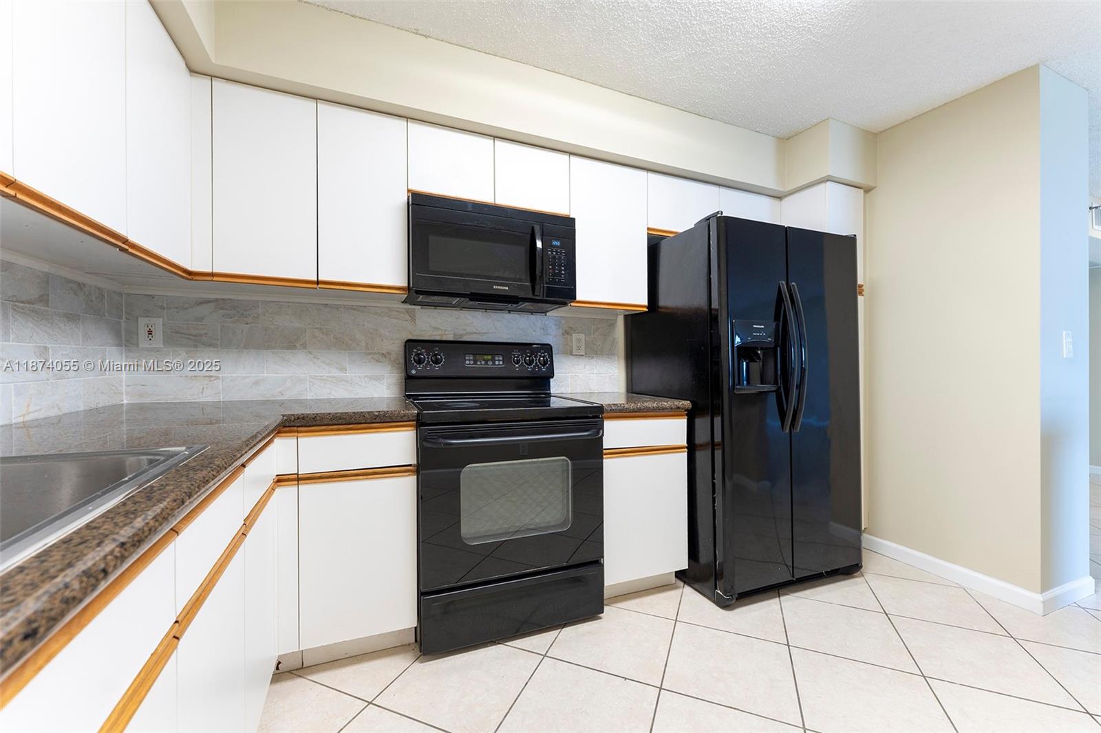 Photo of 3530 Mystic Pointe Dr #2207, Aventura, Florida, 33180 -