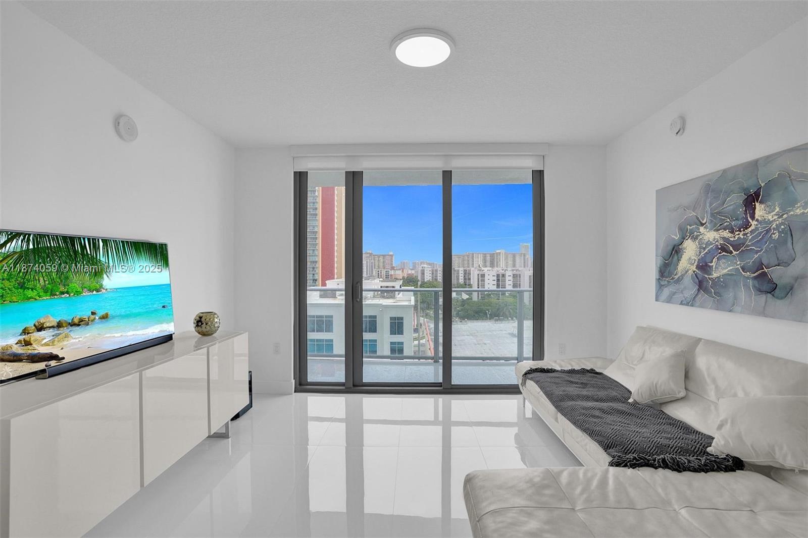 5-805 2 / 3 1541 sq. ft. $ 2025-09-07 0 Photo