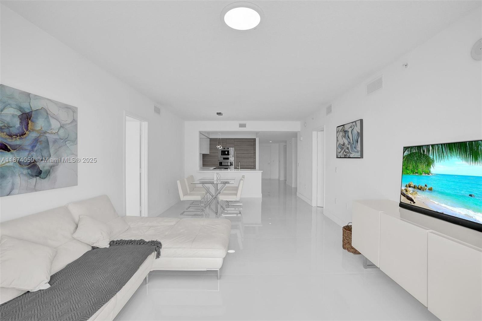 5-805 2 / 3 1541 sq. ft. $ 2025-09-07 0 Photo