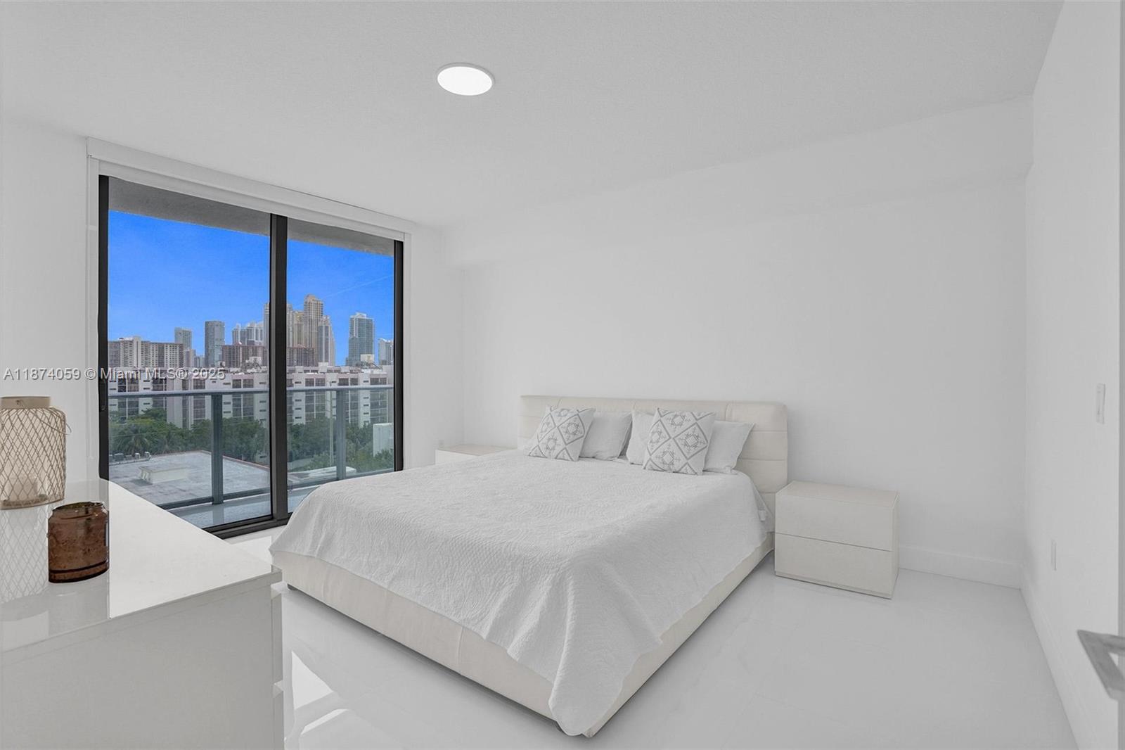 5-805 2 / 3 1541 sq. ft. $ 2025-09-07 0 Photo