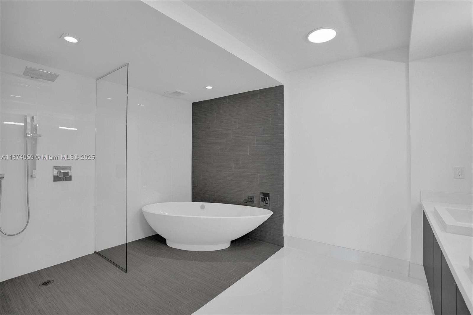 5-805 2 / 3 1541 sq. ft. $ 2025-09-07 0 Photo
