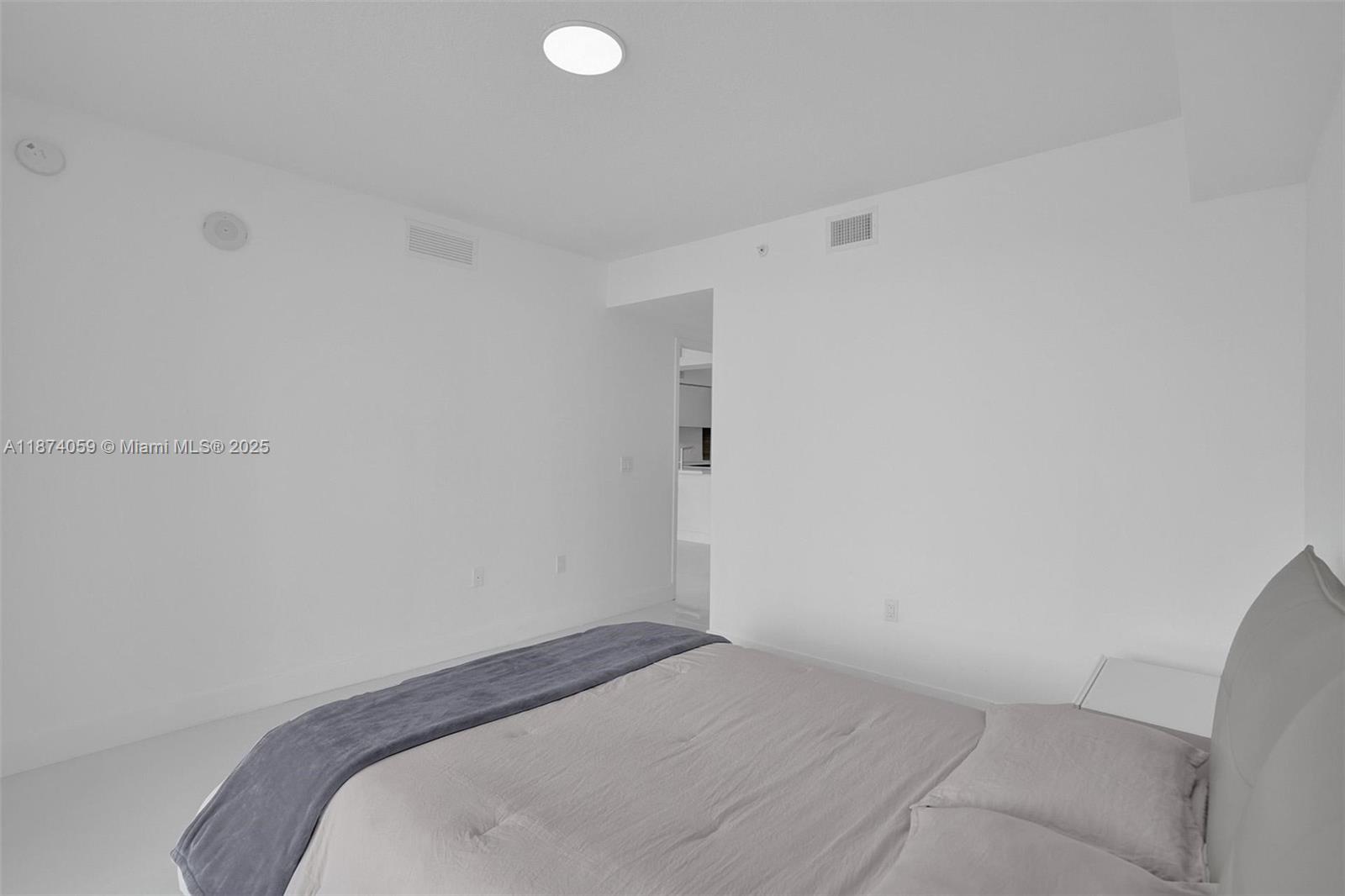 5-805 2 / 3 1541 sq. ft. $ 2025-09-07 0 Photo