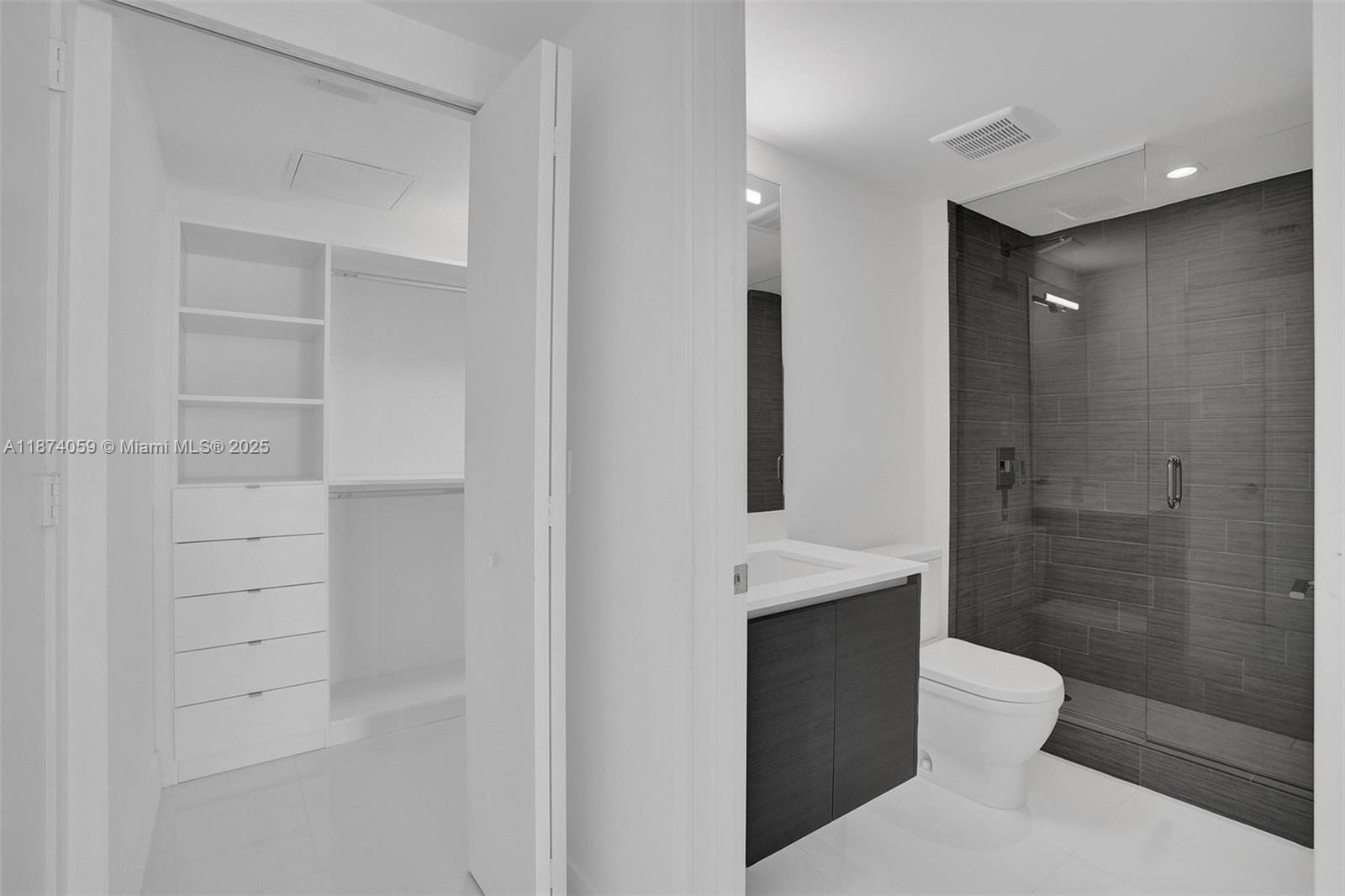 5-805 2 / 3 1541 sq. ft. $ 2025-09-07 0 Photo