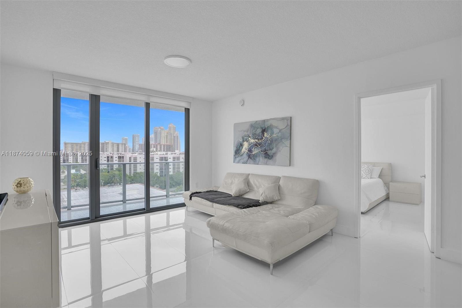 5-805 2 / 3 1541 sq. ft. $ 2025-09-07 0 Photo