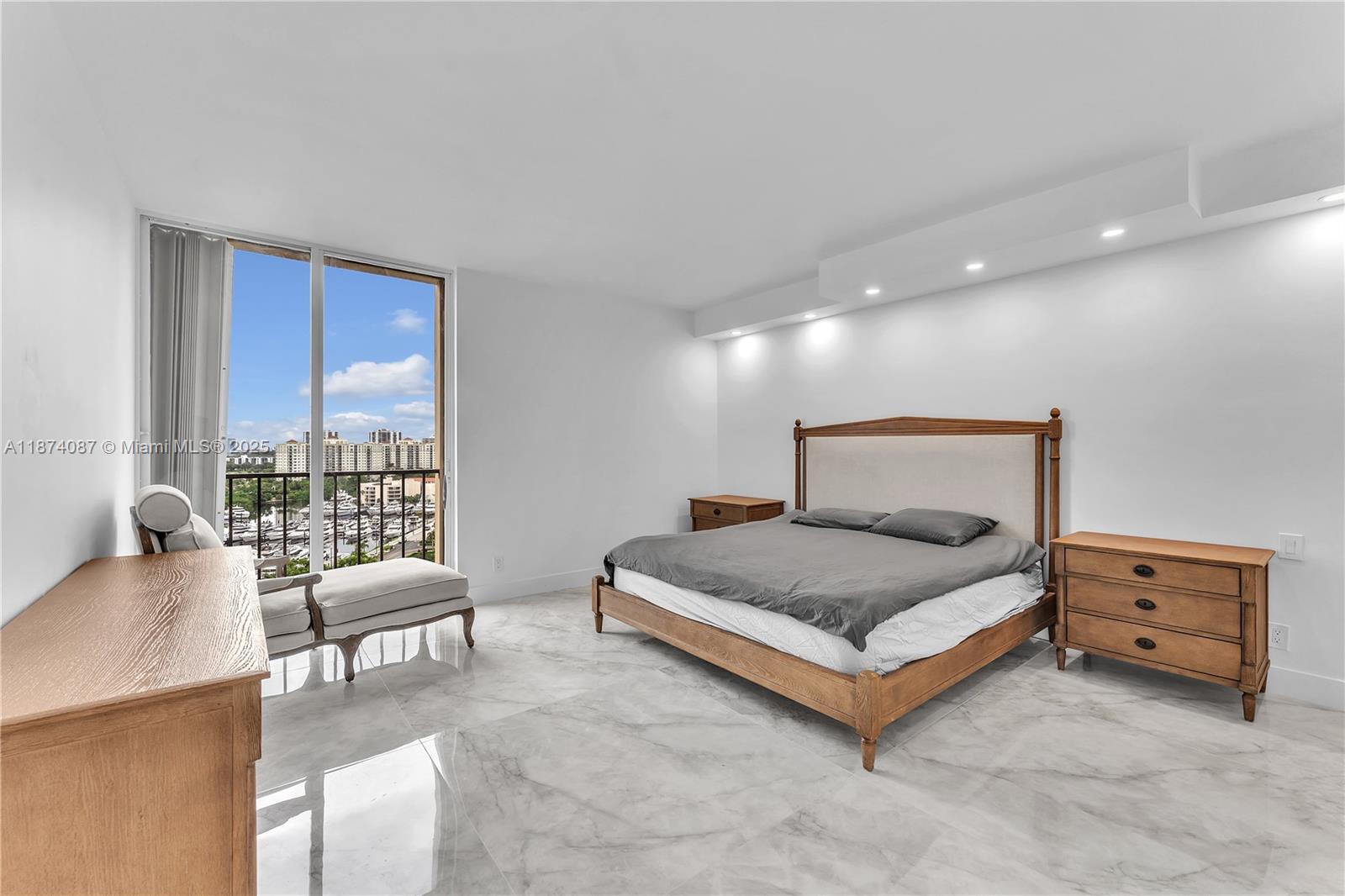 Photo of 19355 Turnberry Way  #14D, Aventura, Florida, 33180 - 