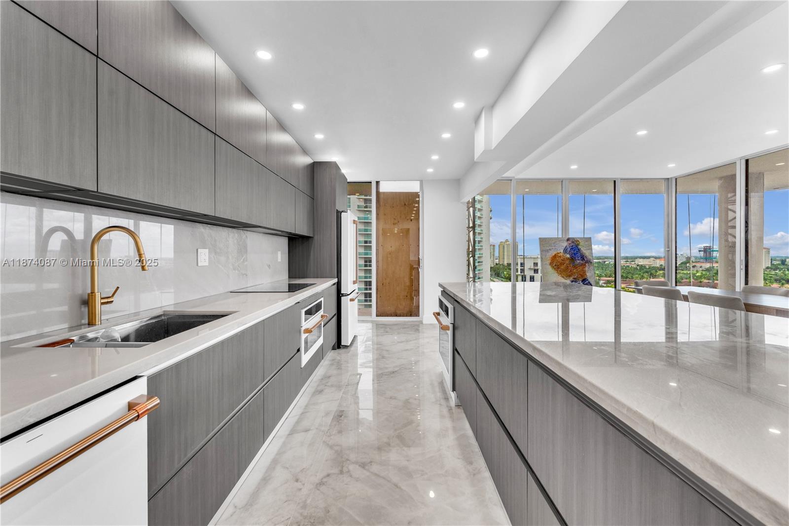 Photo of 19355 Turnberry Way  #14D, Aventura, Florida, 33180 - 