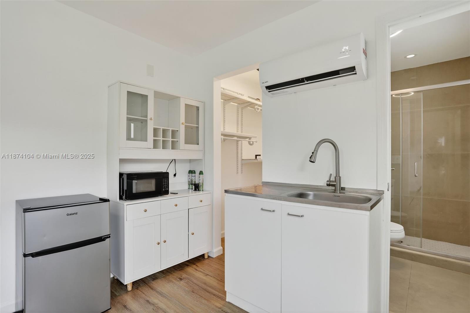 Ver detalles / 1595 sq. ft. $ 2025-09-08 0 foto