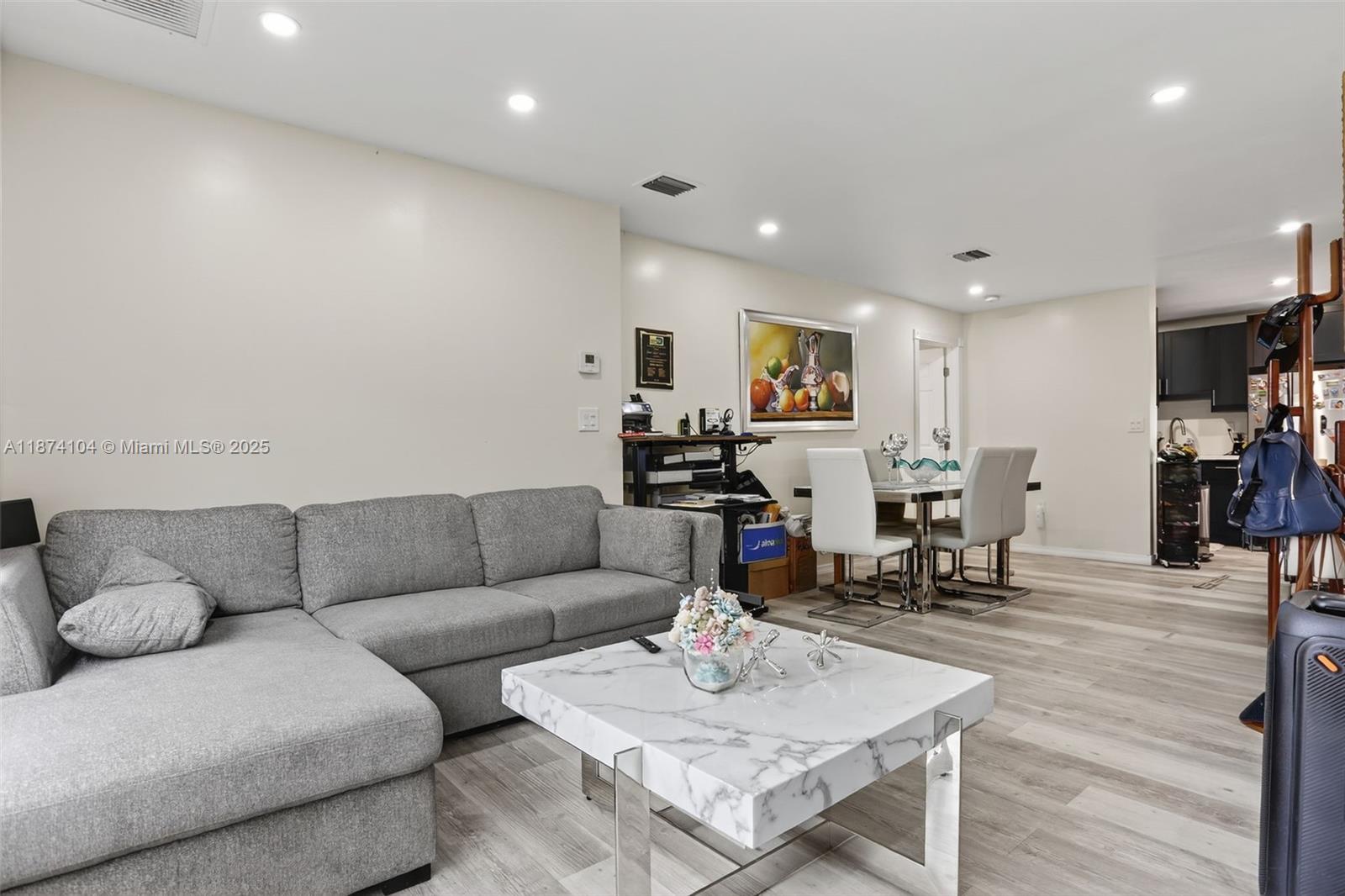 Ver detalles / 1595 sq. ft. $ 2025-09-08 0 foto
