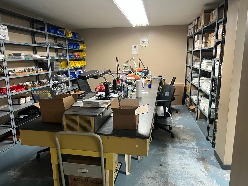 See details 35H / sq. ft. $ 2025-09-08 0 Photo