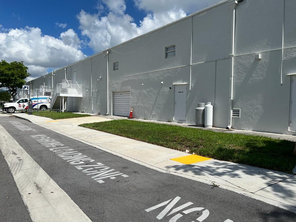 See details 35H / sq. ft. $ 2025-09-08 0 Photo