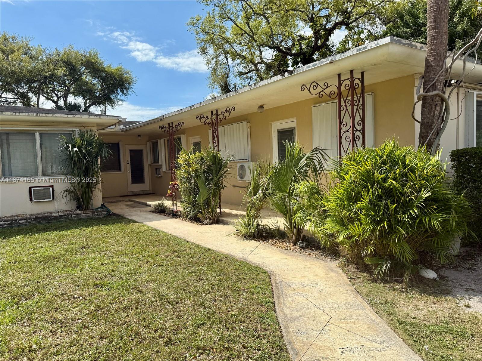   /  2857 sq. ft. $ 2025-09-15 0 Photo