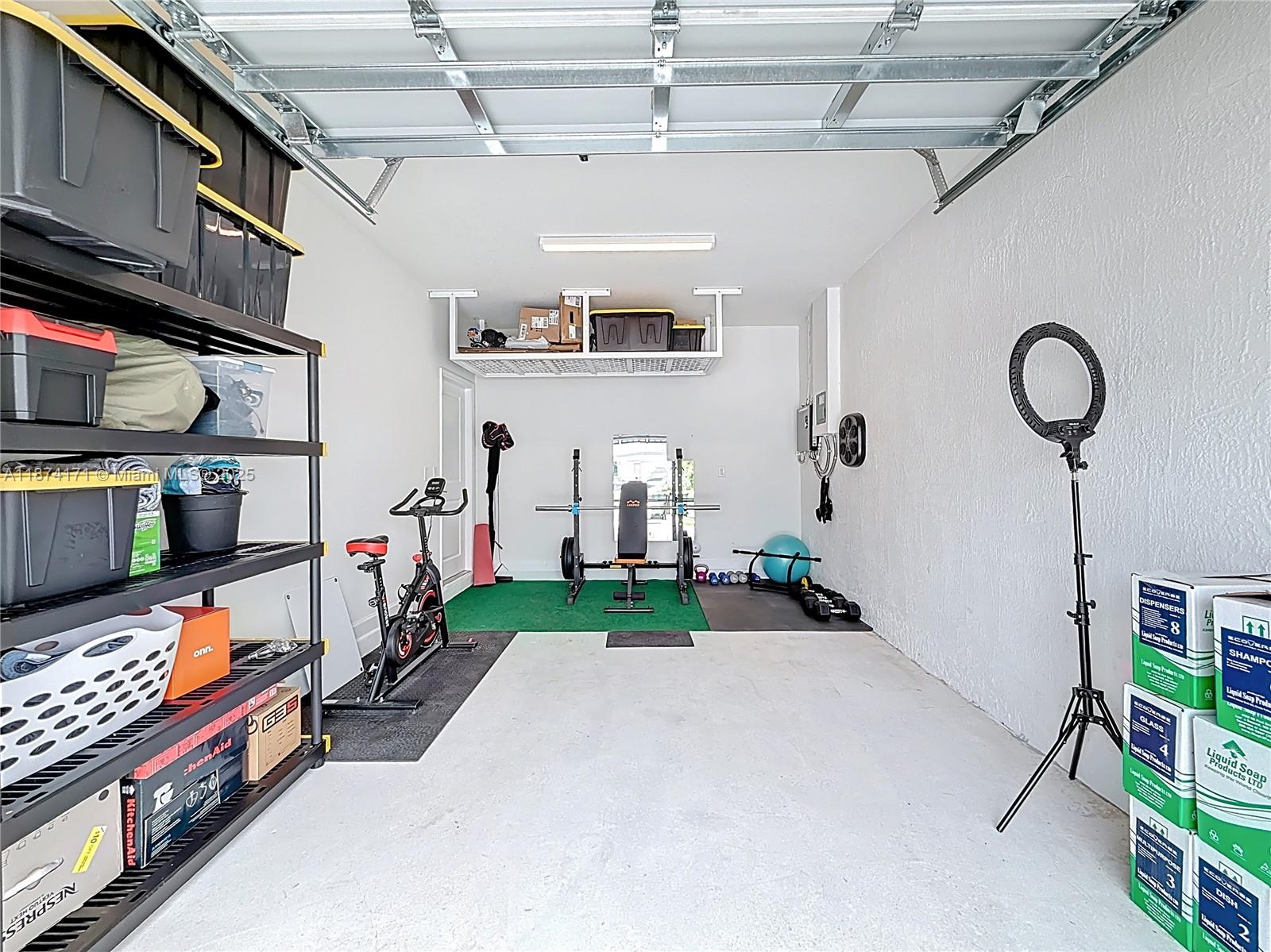 See details 716 3 / 3 1642 sq. ft. $ 2026-02-12 0 Photo