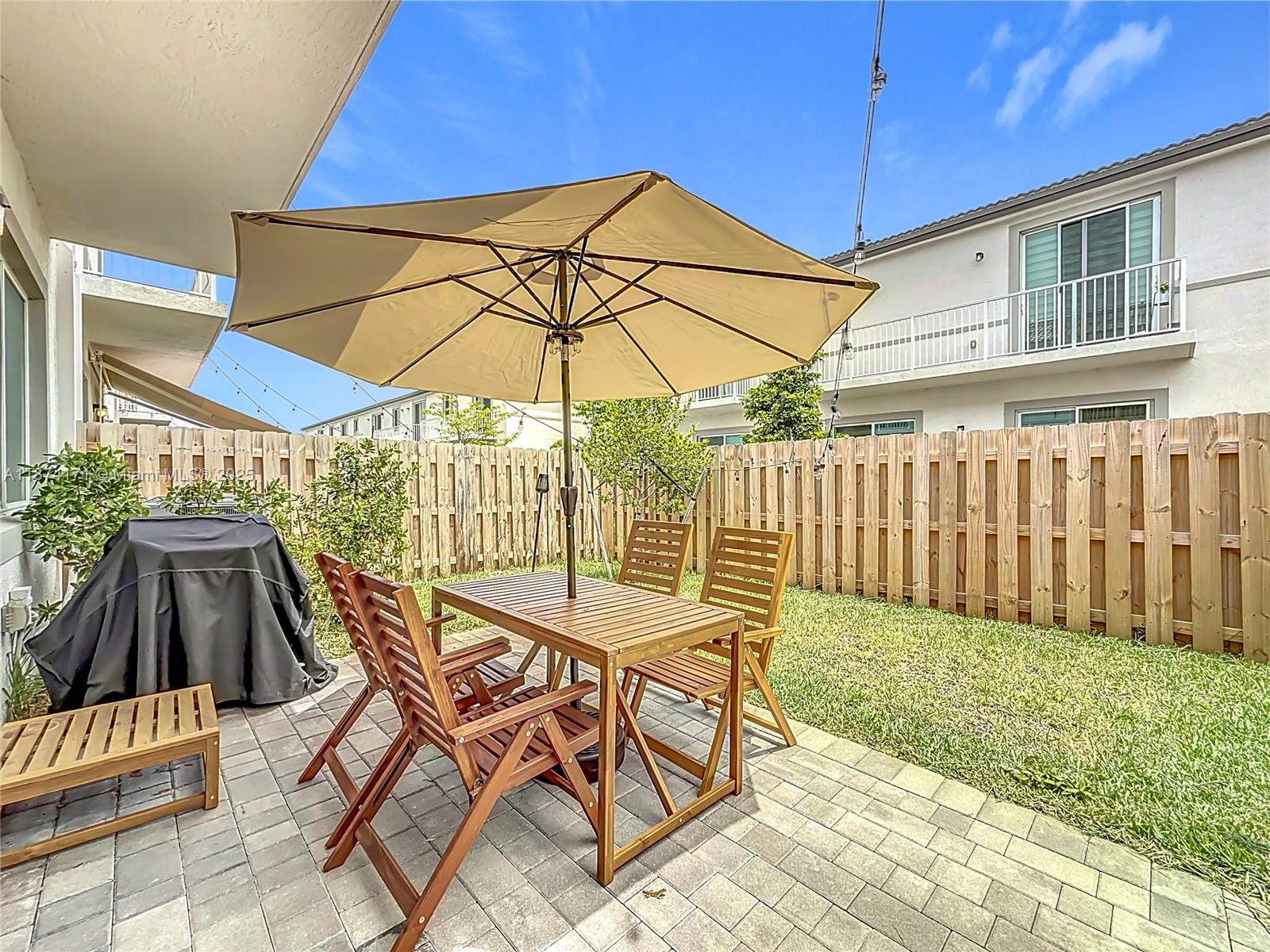 See details 716 3 / 3 1642 sq. ft. $ 2026-02-12 0 Photo