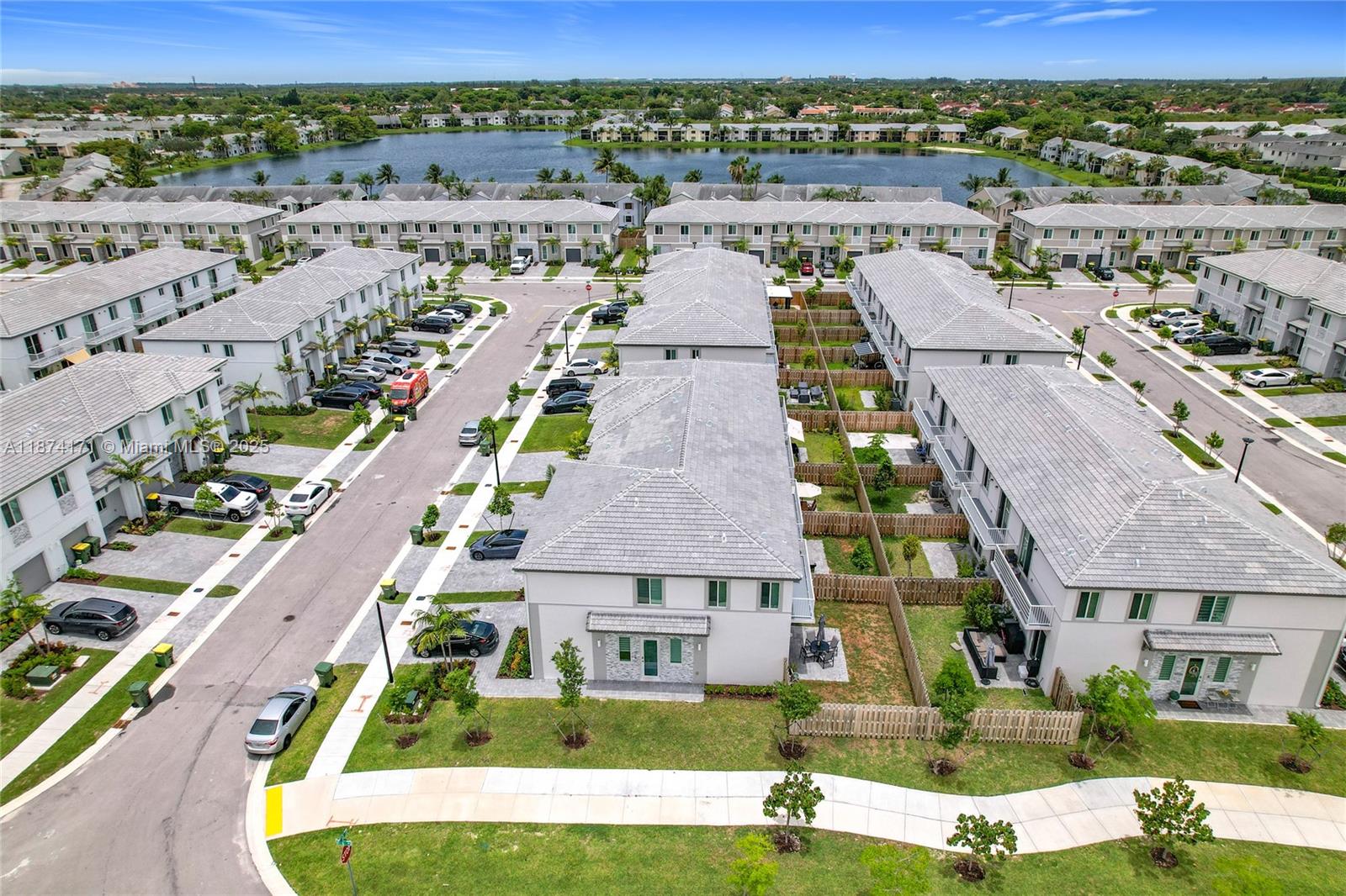 See details 716 3 / 3 1642 sq. ft. $ 2026-02-12 0 Photo