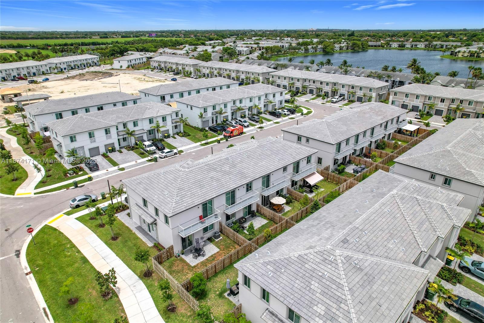 See details 716 3 / 3 1642 sq. ft. $ 2026-02-12 0 Photo