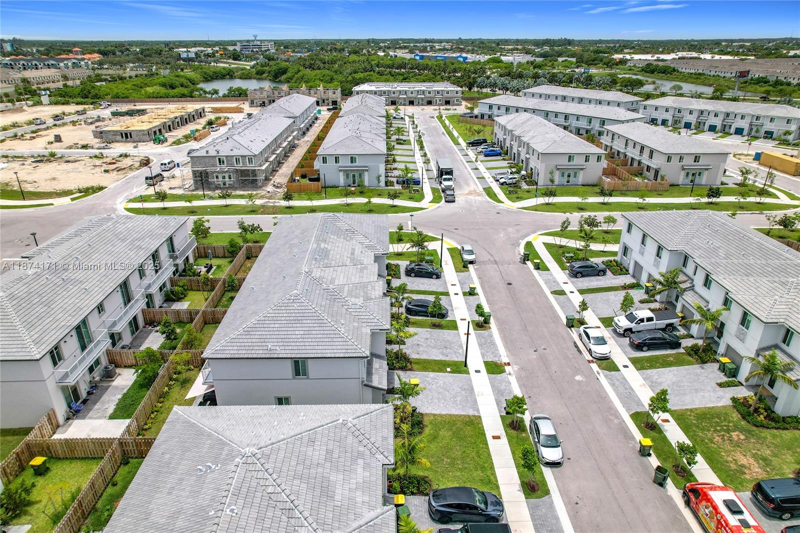 See details 716 3 / 3 1642 sq. ft. $ 2026-02-12 0 Photo