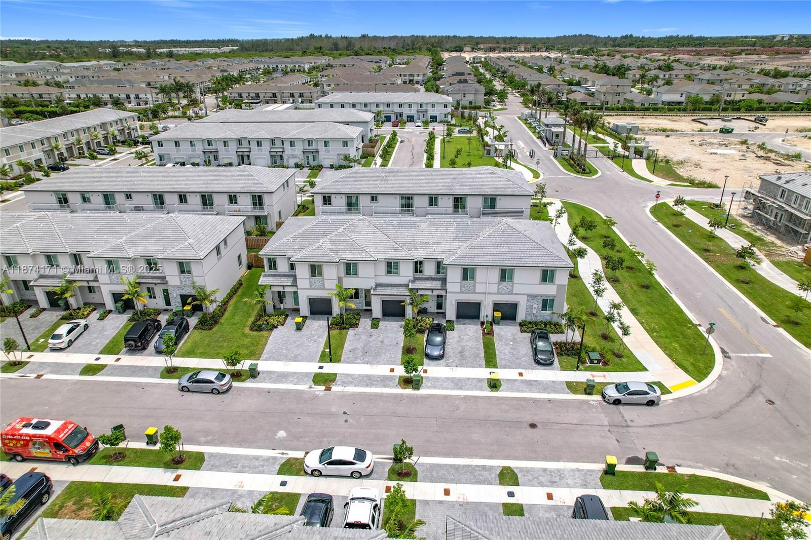 See details 716 3 / 3 1642 sq. ft. $ 2026-02-12 0 Photo