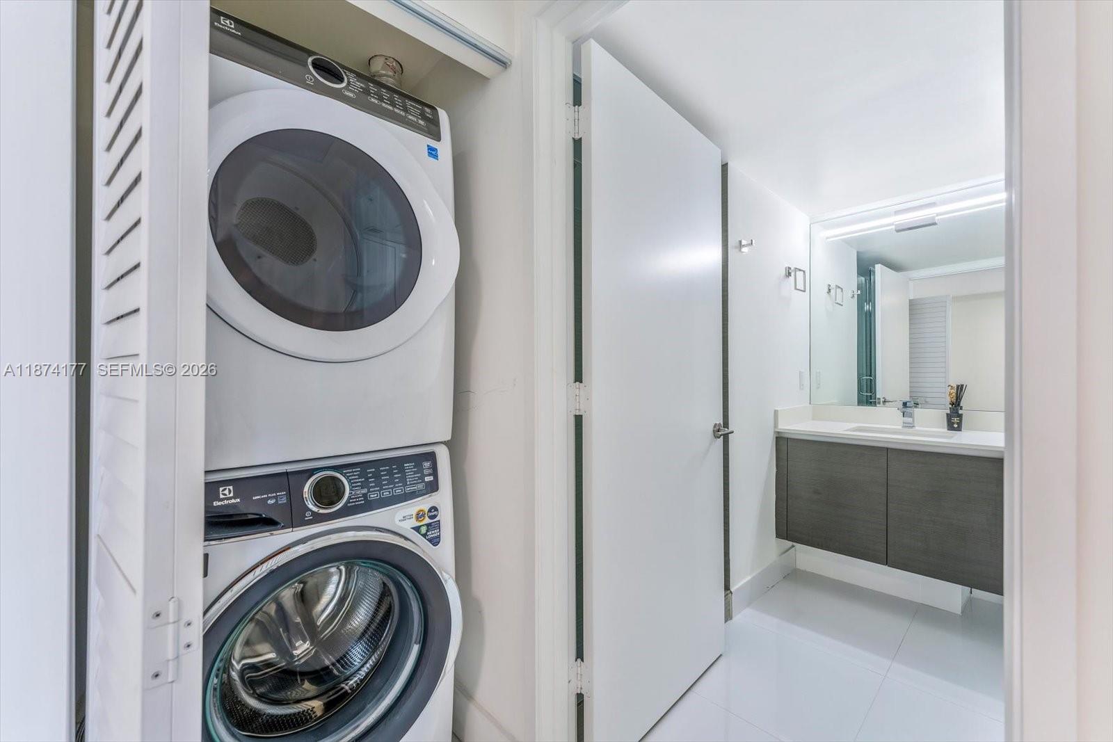 4-803 2 / 3 1524 sq. ft. $ 2026-04-23 0 Photo