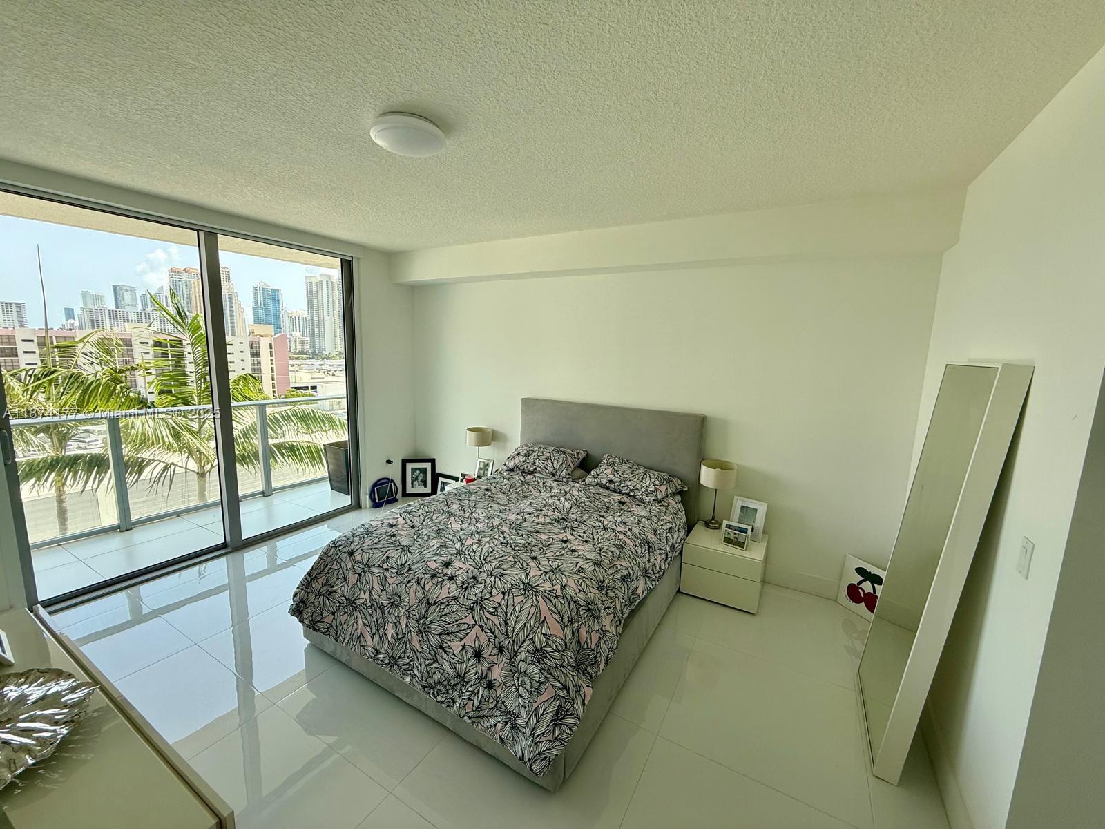 4-803 2 / 3 1524 sq. ft. $ 2025-09-08 0 foto