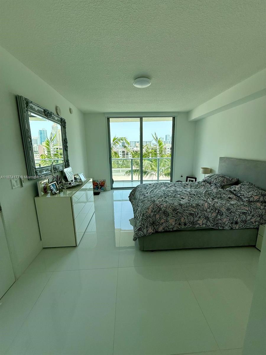 4-803 2 / 3 1524 sq. ft. $ 2025-09-08 0 foto