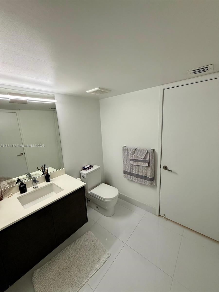 4-803 2 / 3 1524 sq. ft. $ 2025-09-08 0 foto
