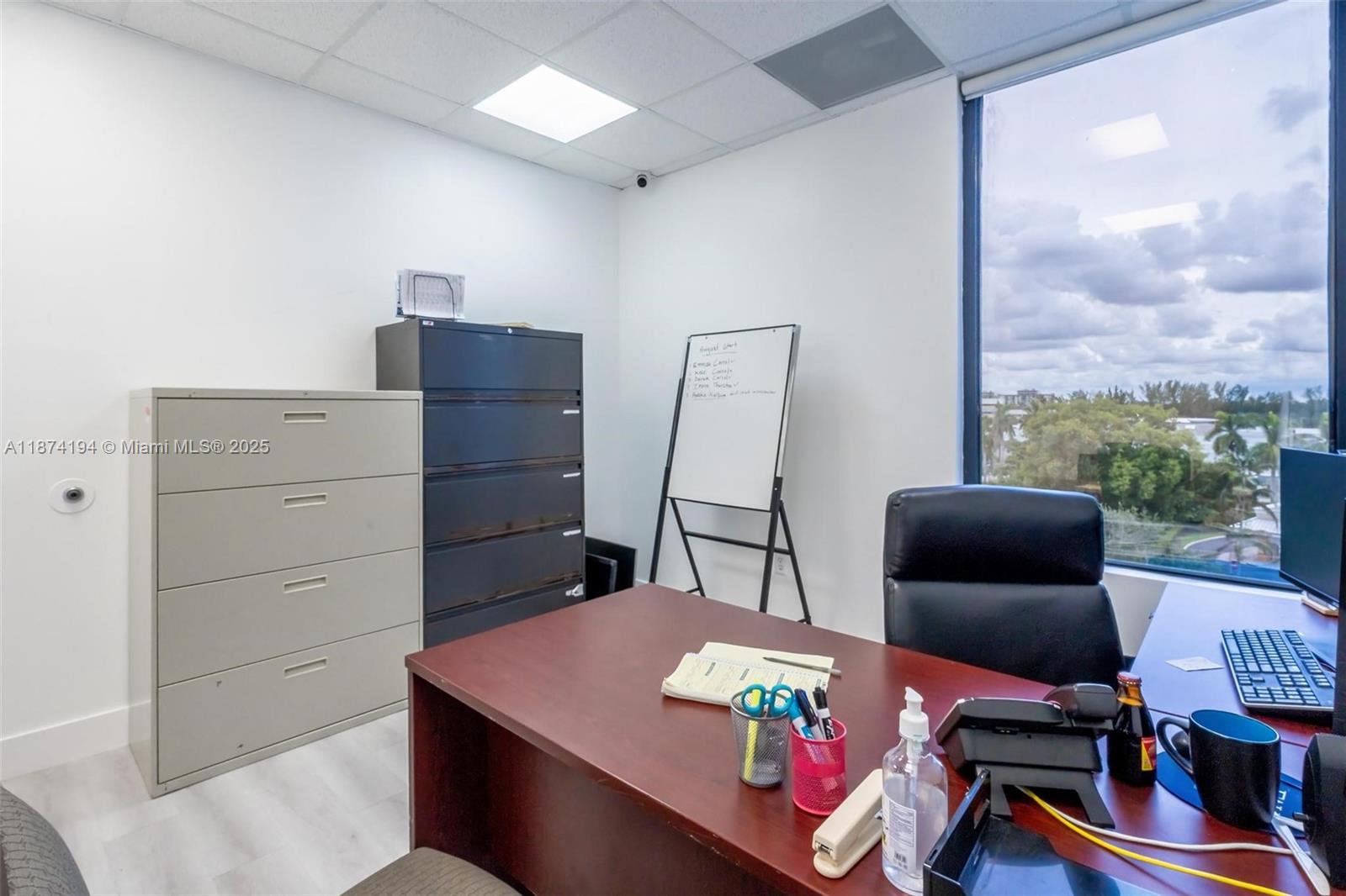 500  /   sq. ft. $ 2025-09-08 0 Photo