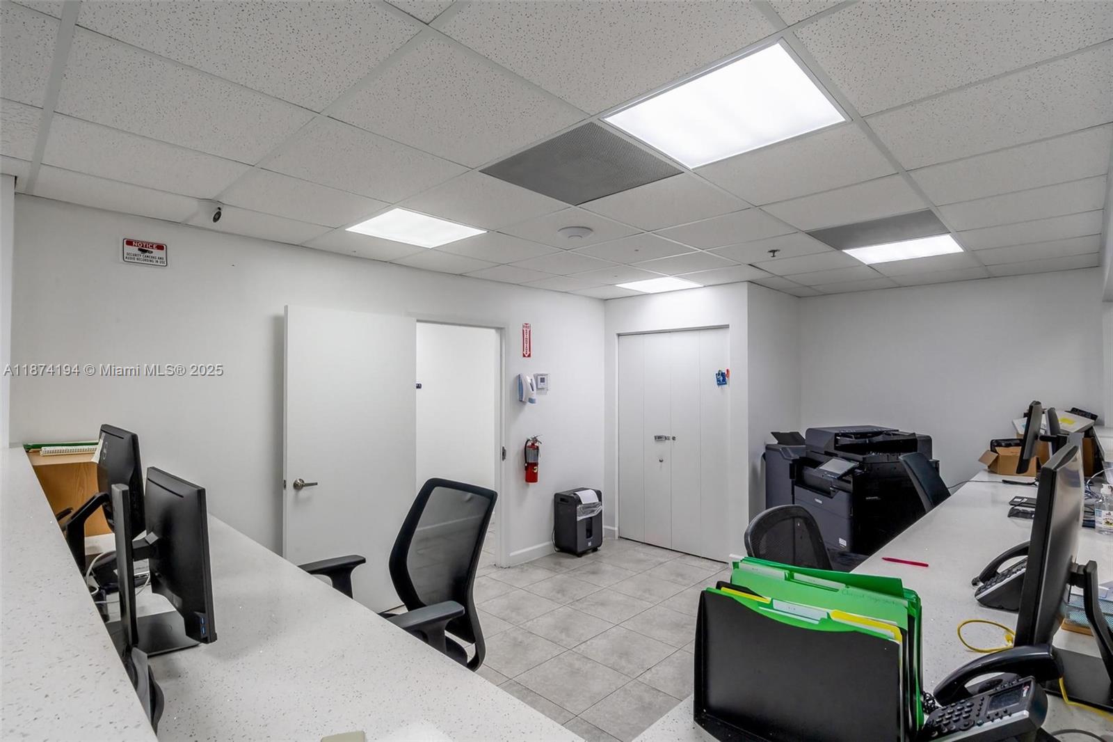 500  /   sq. ft. $ 2025-09-08 0 Photo