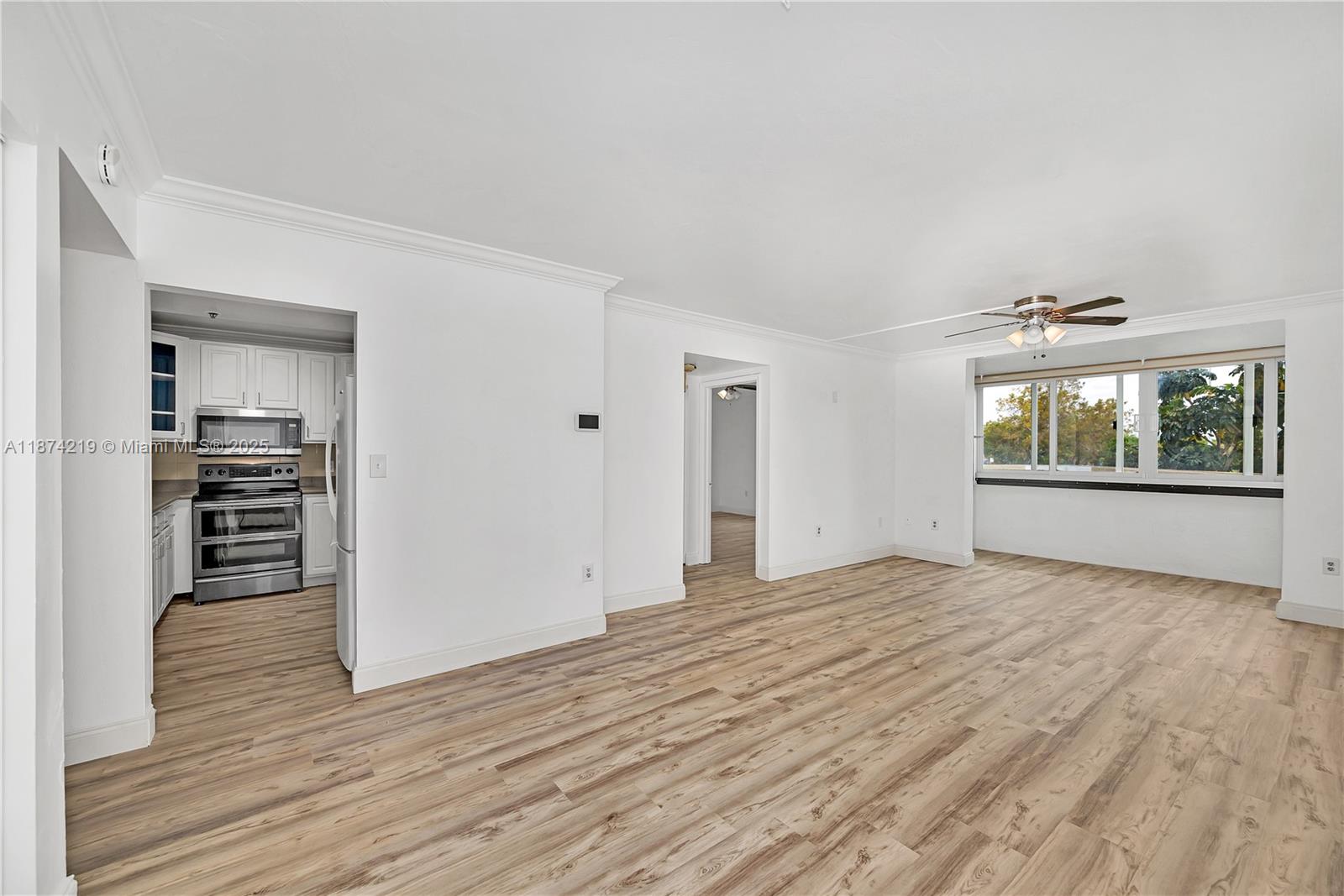 205 1 / 2 830 sq. ft. $ 2025-09-27 0 Photo