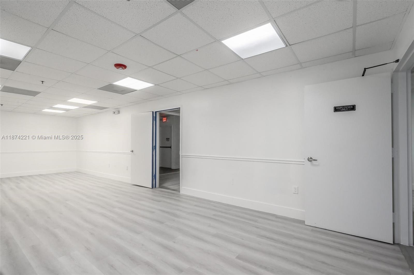 505  /   sq. ft. $ 2025-09-08 0 Photo