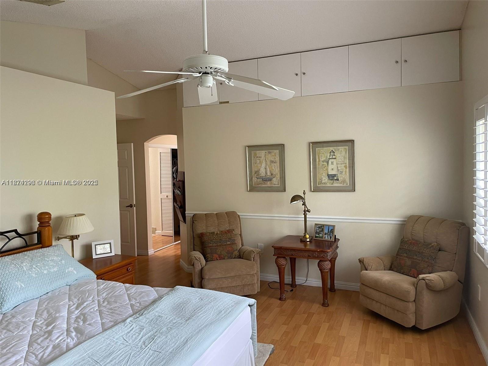 Photo of 1095 Weeping Willow Way  (1095), Hollywood, Florida, 33019 - 