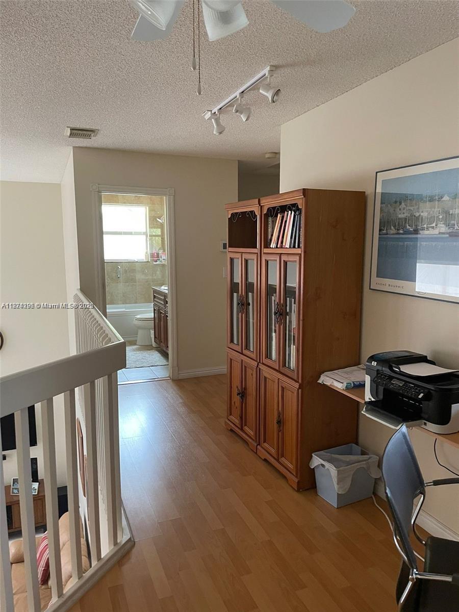 Photo of 1095 Weeping Willow Way  (1095), Hollywood, Florida, 33019 - 