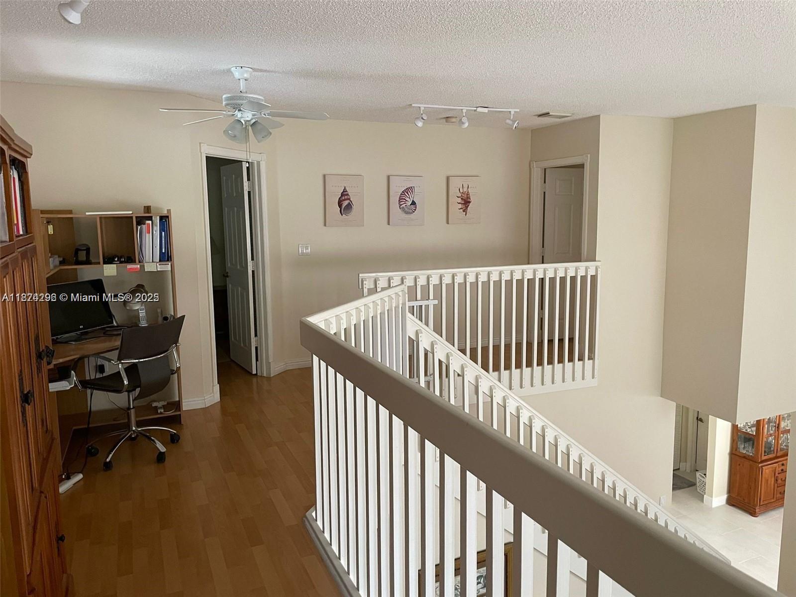 Photo of 1095 Weeping Willow Way  (1095), Hollywood, Florida, 33019 - 