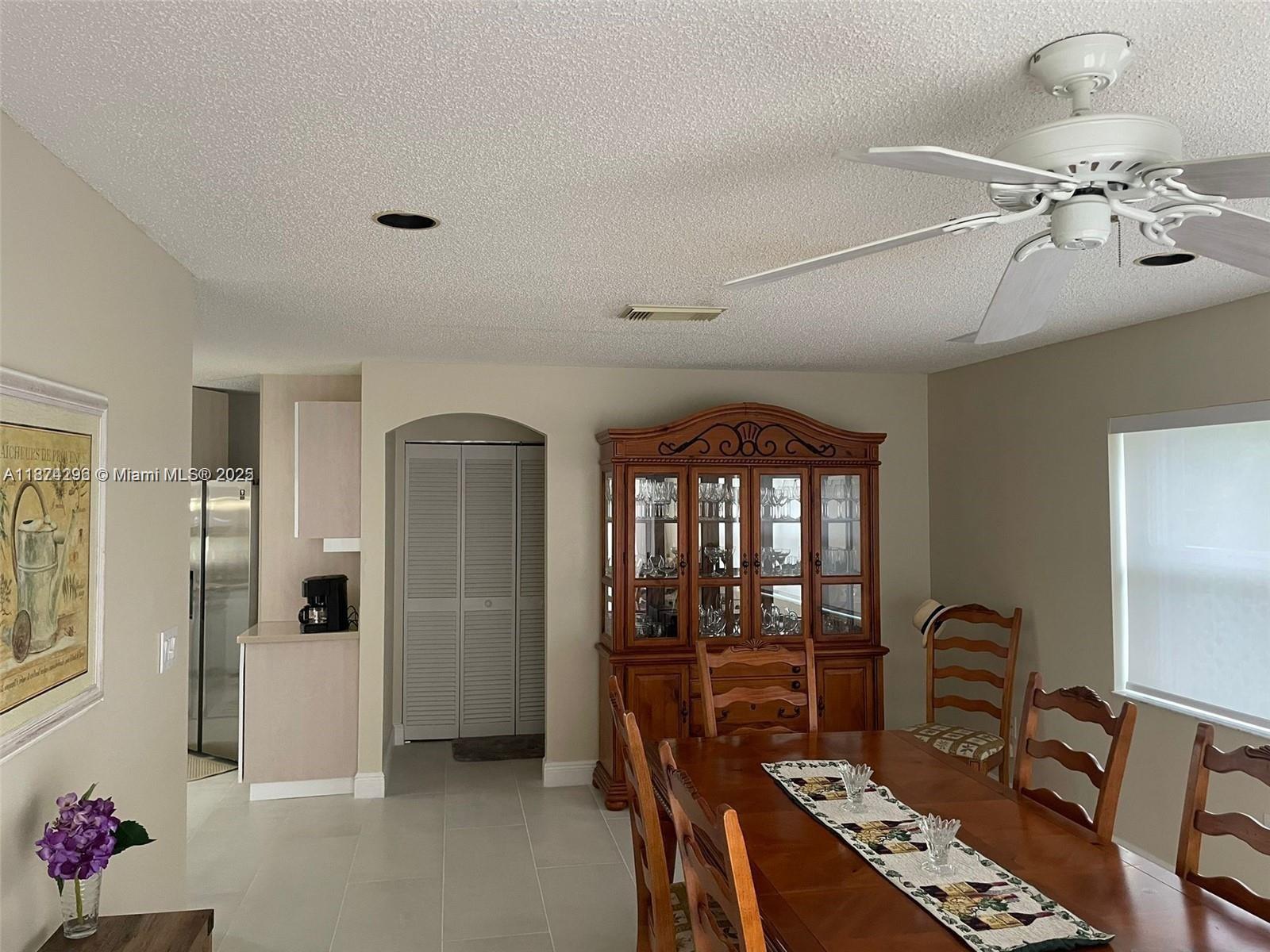 Photo of 1095 Weeping Willow Way  (1095), Hollywood, Florida, 33019 - 