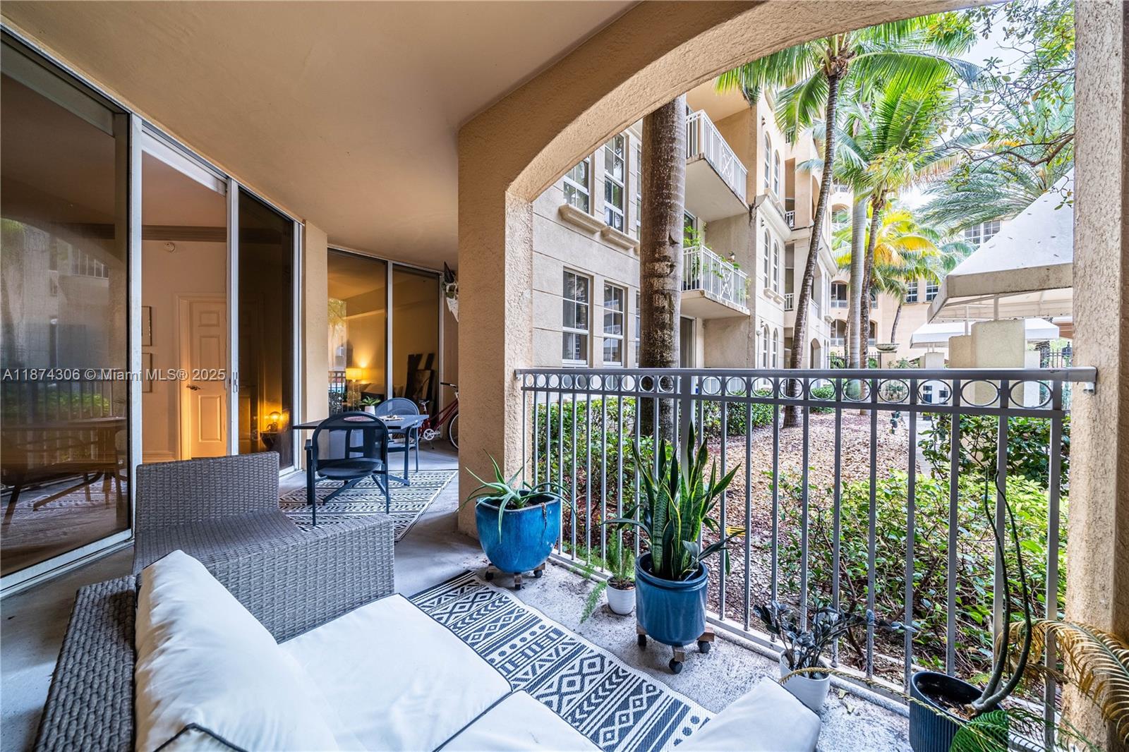 Photo of 3001 185th St  #116, Aventura, Florida, 33180 - 